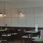 Pyrdeluxe