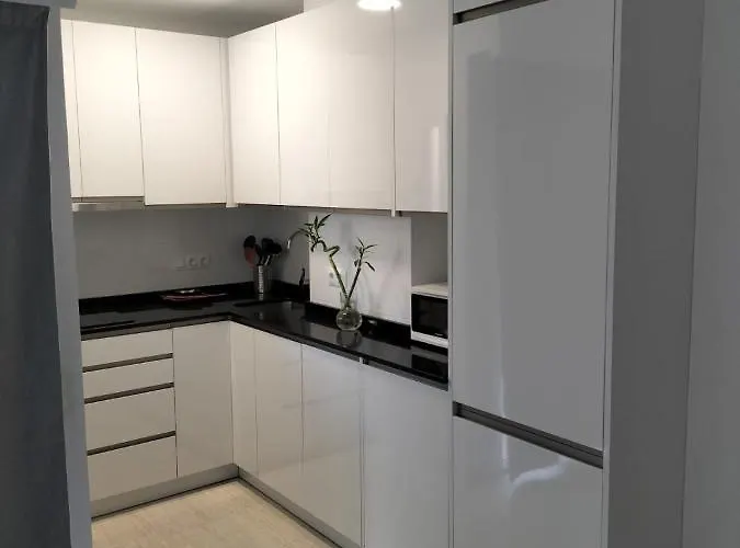 Pyrdeluxe * Fuengirola